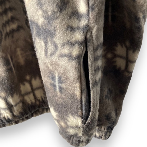 Vintage Grey & White Reindeer Patterned Fleece XL - Picture 6 of 8